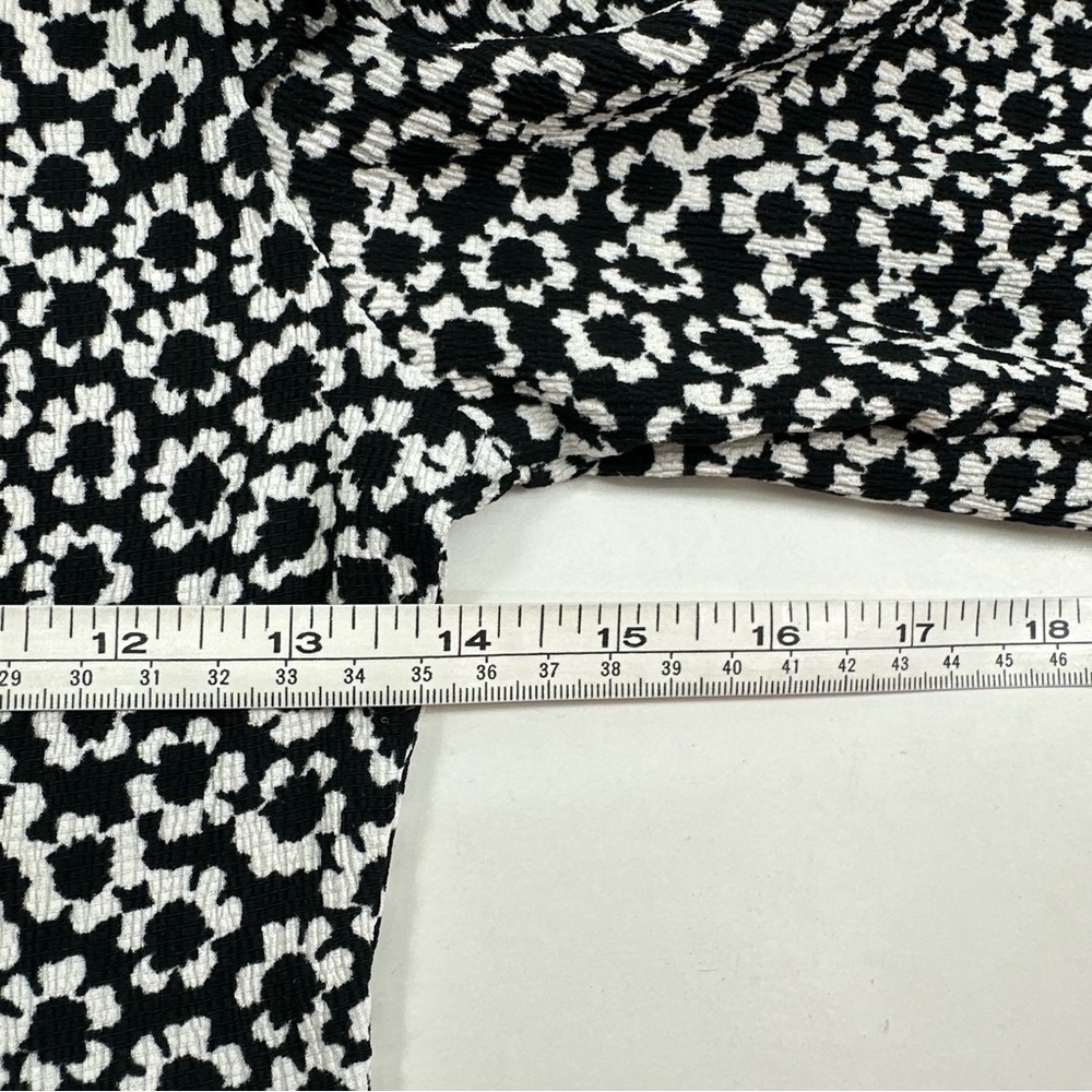 NWOT Bershka Floral Day Dress Juniors Medium 3/4 Sleeve Stretch Elastic Mini - Picture 8 of 11